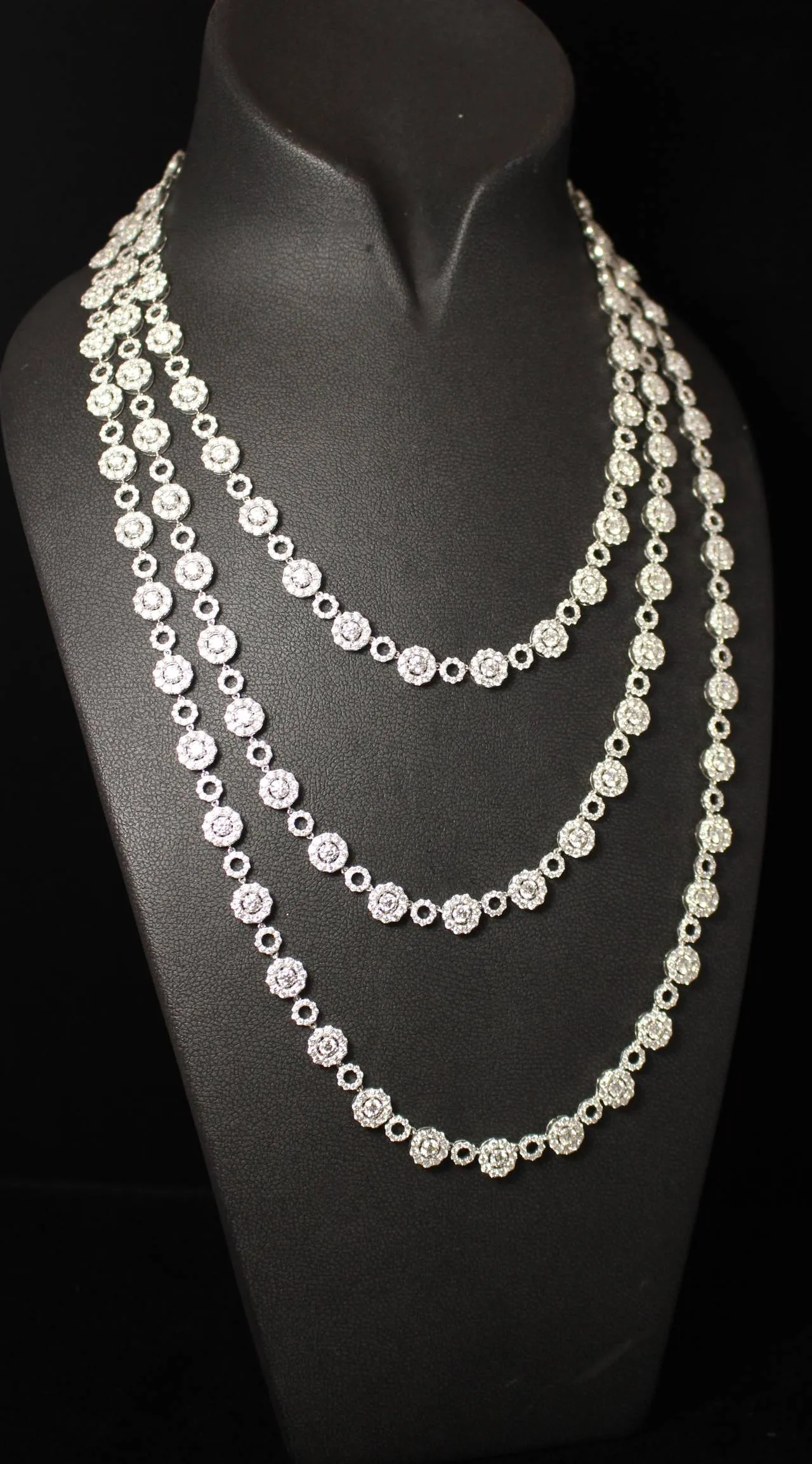DIAMOND 18 Karat White Gold Necklace