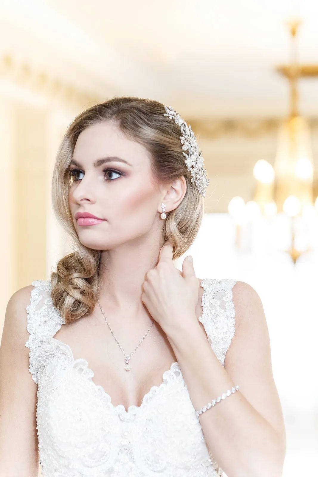 Eve Earrings and Necklace Set